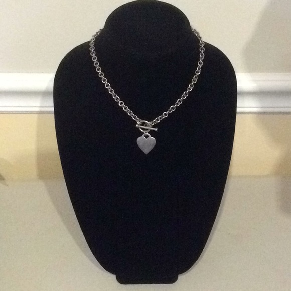 Jewelry - Heart tag necklace